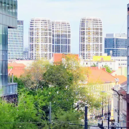 Apartament Cinnamon - Free Private Parking - Old Town - Air Conditioning Bratysława