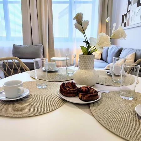 Cinnamon - Brand New - Presidential Garden - Air Conditioning - Free Parking *