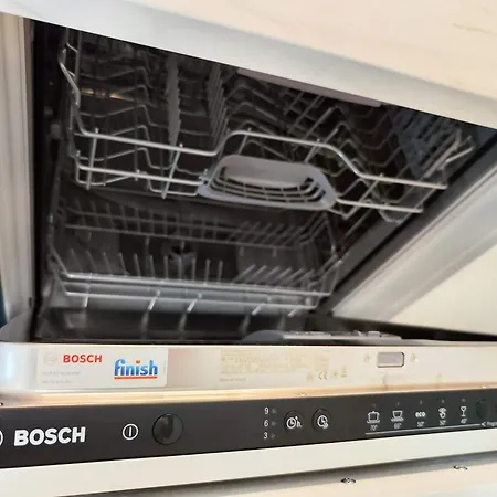 Cinnamon - Free Private Parking - Old Town - Air Conditioning Bratysława