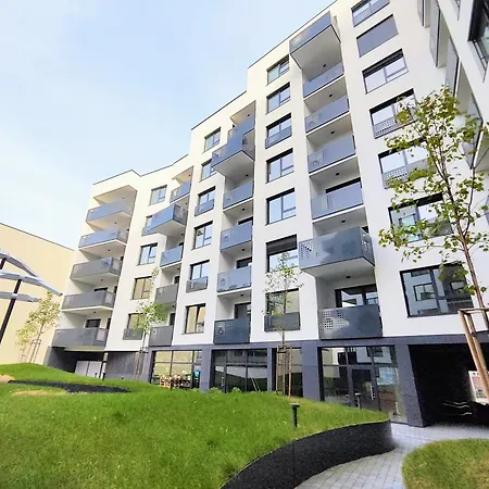 Cinnamon - Free Private Parking - Old Town - Air Conditioning * براتسيلافا