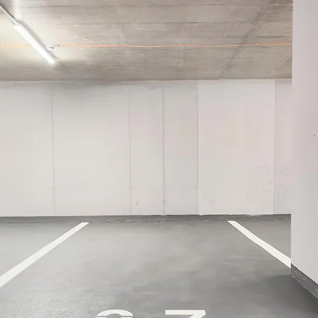 Cinnamon - Free Private Parking - Old Town - Air Conditioning דירה