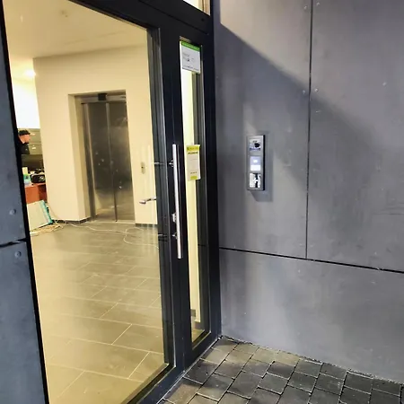 Cinnamon - Brand New - Presidential Garden - Air Conditioning - Free Parking * Μπρατισλάβα