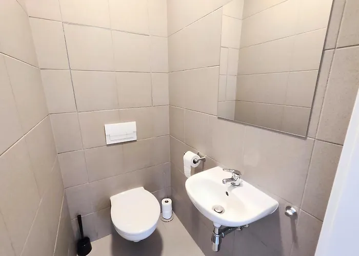 Apartament Cinnamon - Free Private Parking - Old Town - Air Conditioning Bratysława