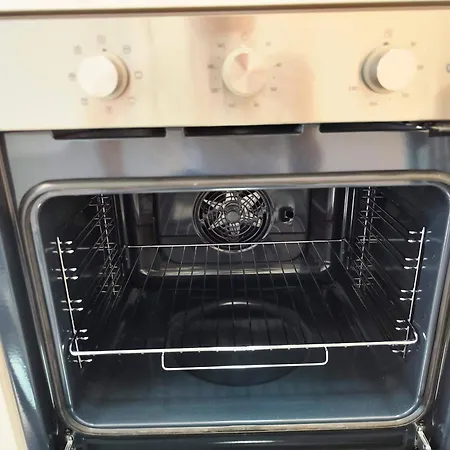 Lejlighed Cinnamon - Free Private Parking - Old Town - Air Conditioning Bratislava