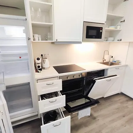 Cinnamon - Free Private Parking - Old Town - Air Conditioning Apartamento