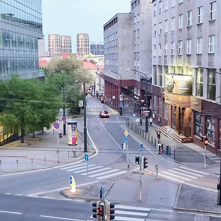 Apartman Cinnamon - Free Private Parking - Old Town - Air Conditioning Pozsony